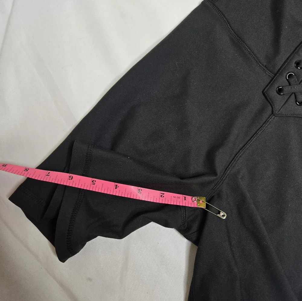 WE WORE WHAT black lace up high waist‎ stretch biker workout shorts XS